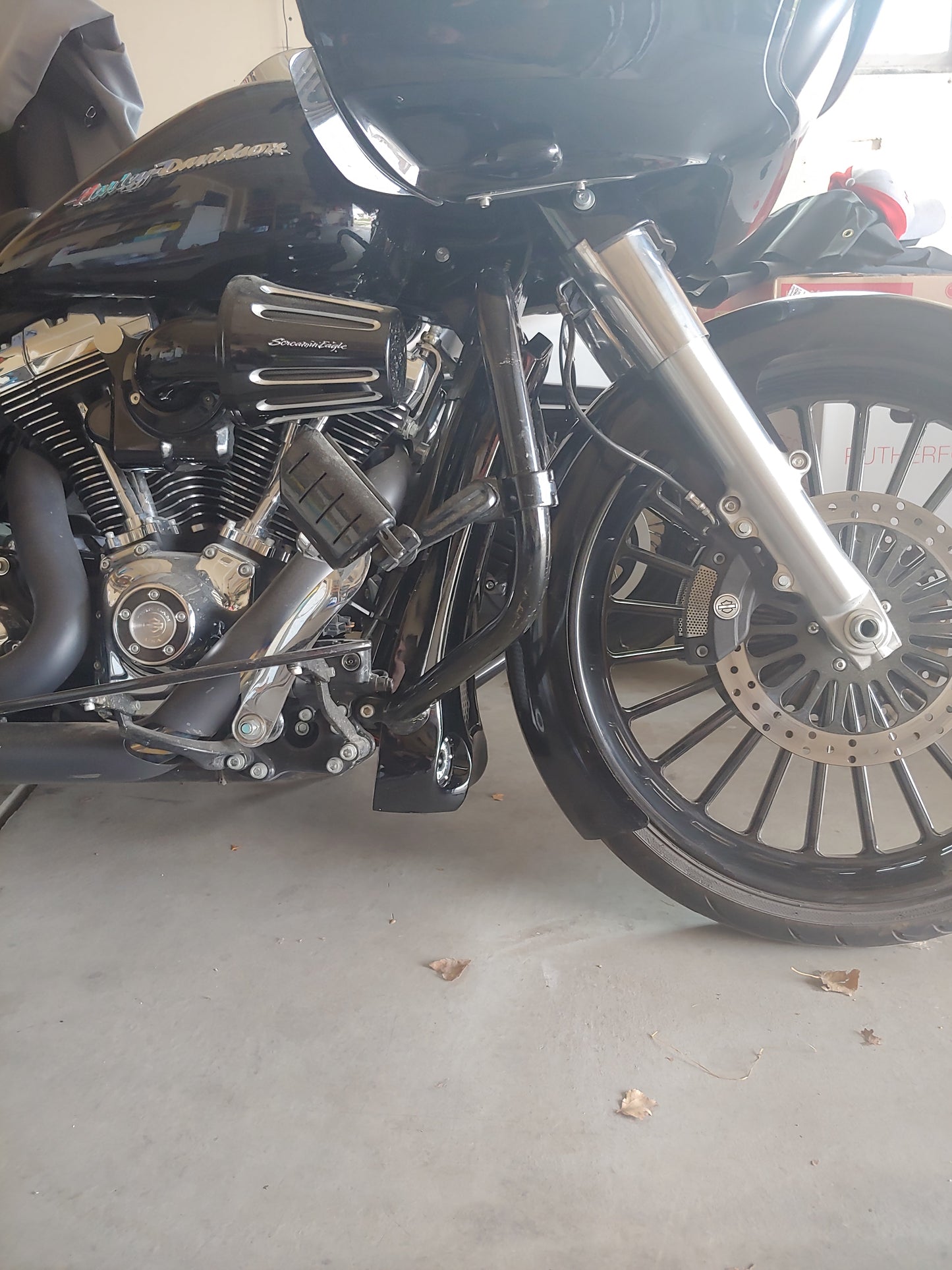 00-2020 Harley chin spoiler NON RAKED